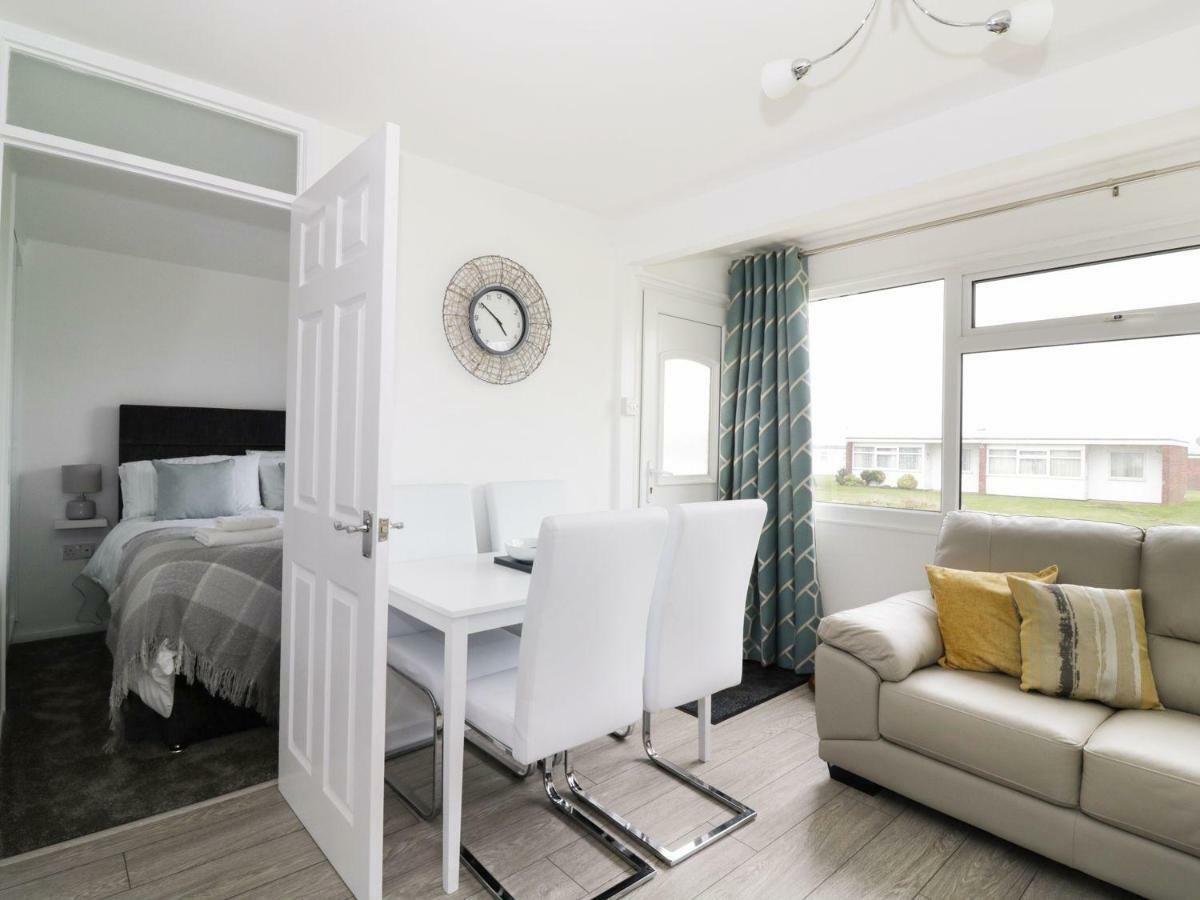 Sunbeach Chalets Great Yarmouth Exterior photo